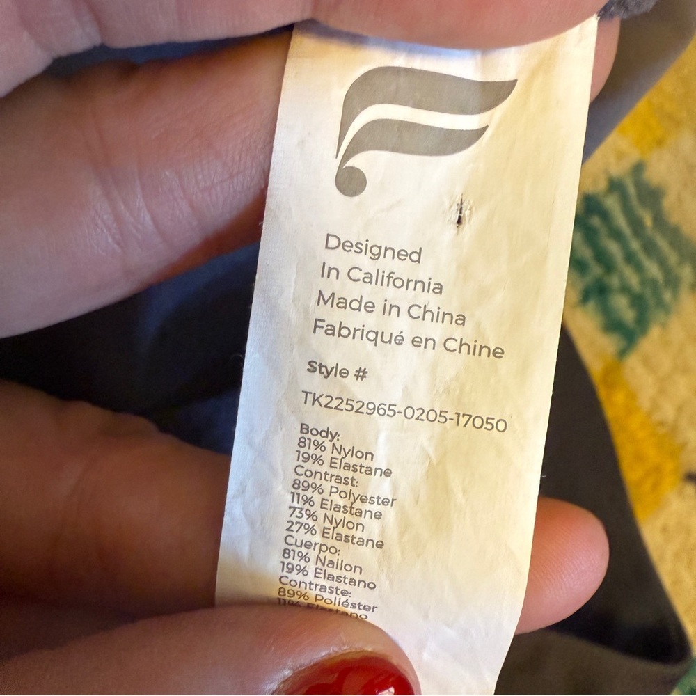 Fabletics Workout Racer Back Gym Tank - Picture 4 of 4